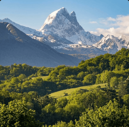 Le Pic du Midi d'Ossau vu depuis Pau
